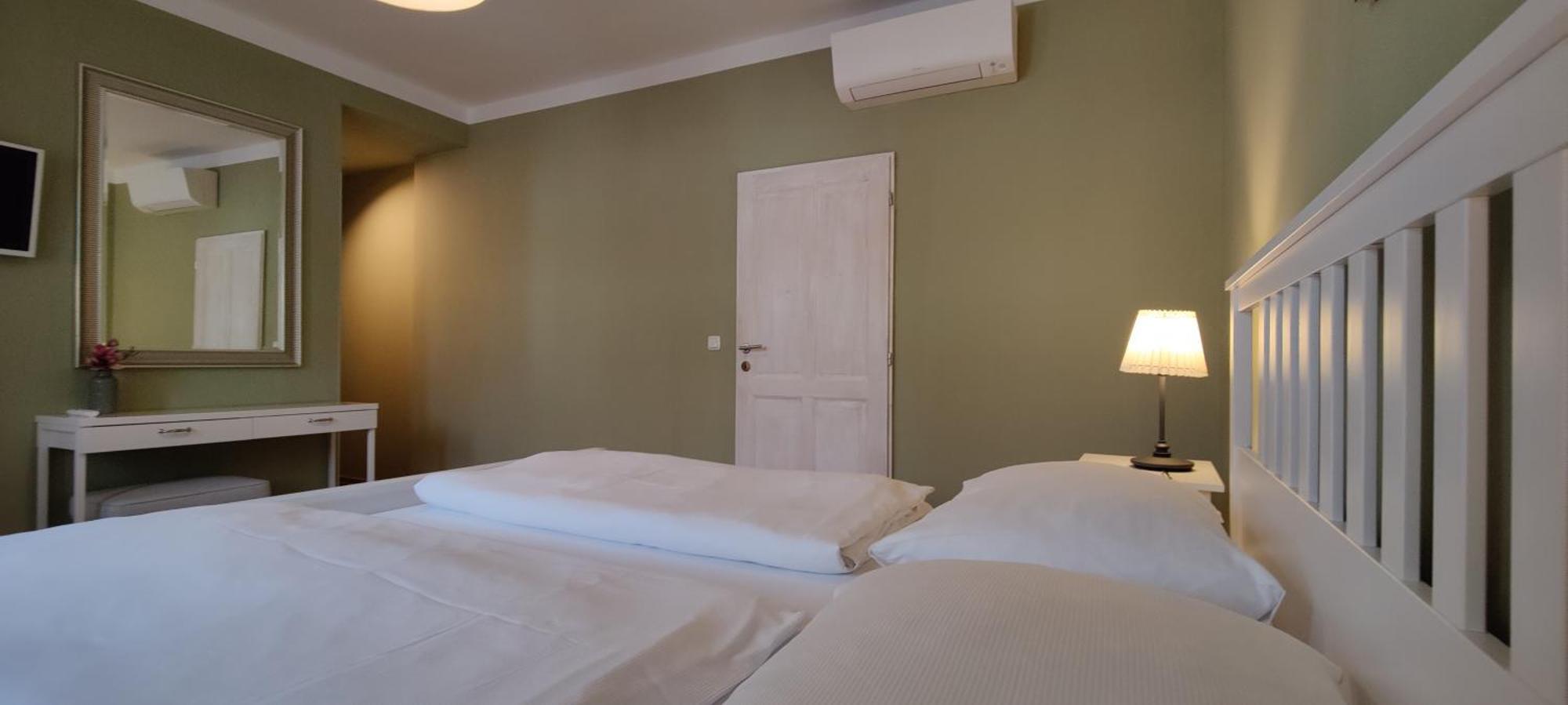 Sabines Apartments Ferienwohnungen فرونكرشن المظهر الخارجي الصورة