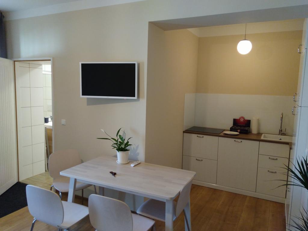 Sabines Apartments Ferienwohnungen فرونكرشن المظهر الخارجي الصورة