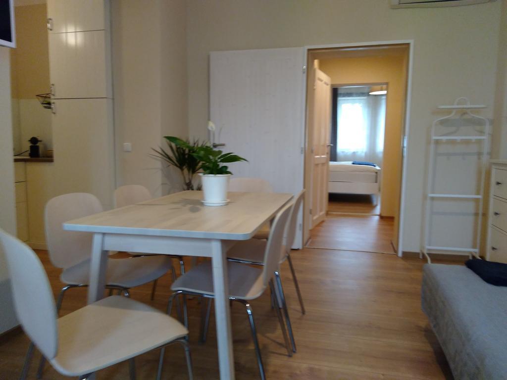 Sabines Apartments Ferienwohnungen فرونكرشن المظهر الخارجي الصورة