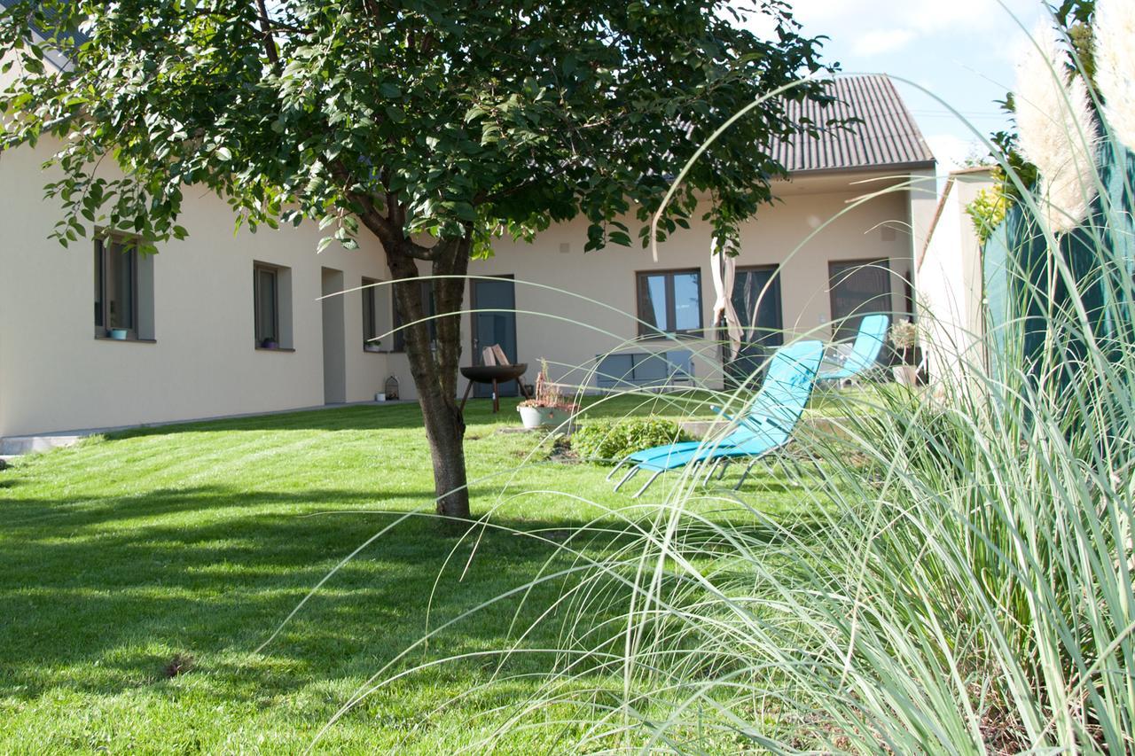 Sabines Apartments Ferienwohnungen فرونكرشن المظهر الخارجي الصورة