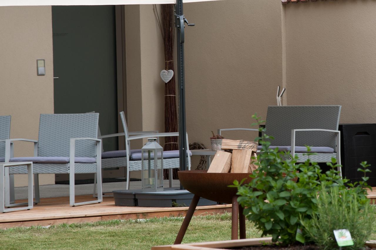 Sabines Apartments Ferienwohnungen فرونكرشن المظهر الخارجي الصورة